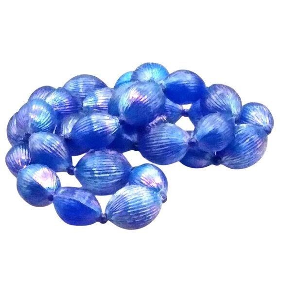 Vintage AB Royal Blue Necklace, Lovely Aurora Borealis Fluted Oblong Plastic - Picture 4 of 4